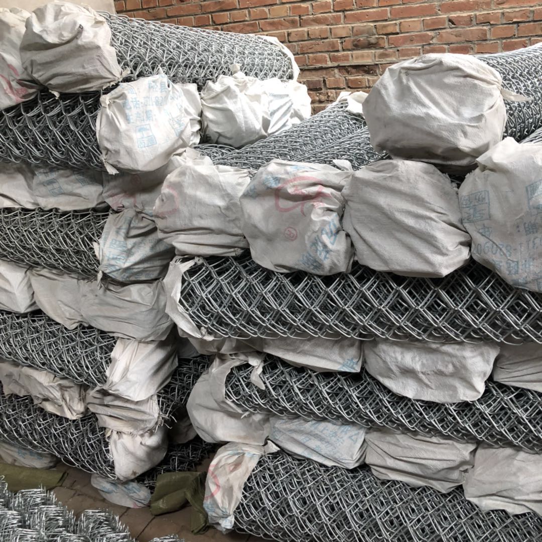 新疆陜西方總礦用菱形金屬網案例圖片2